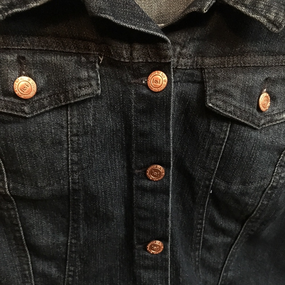 Women’s denim jacket